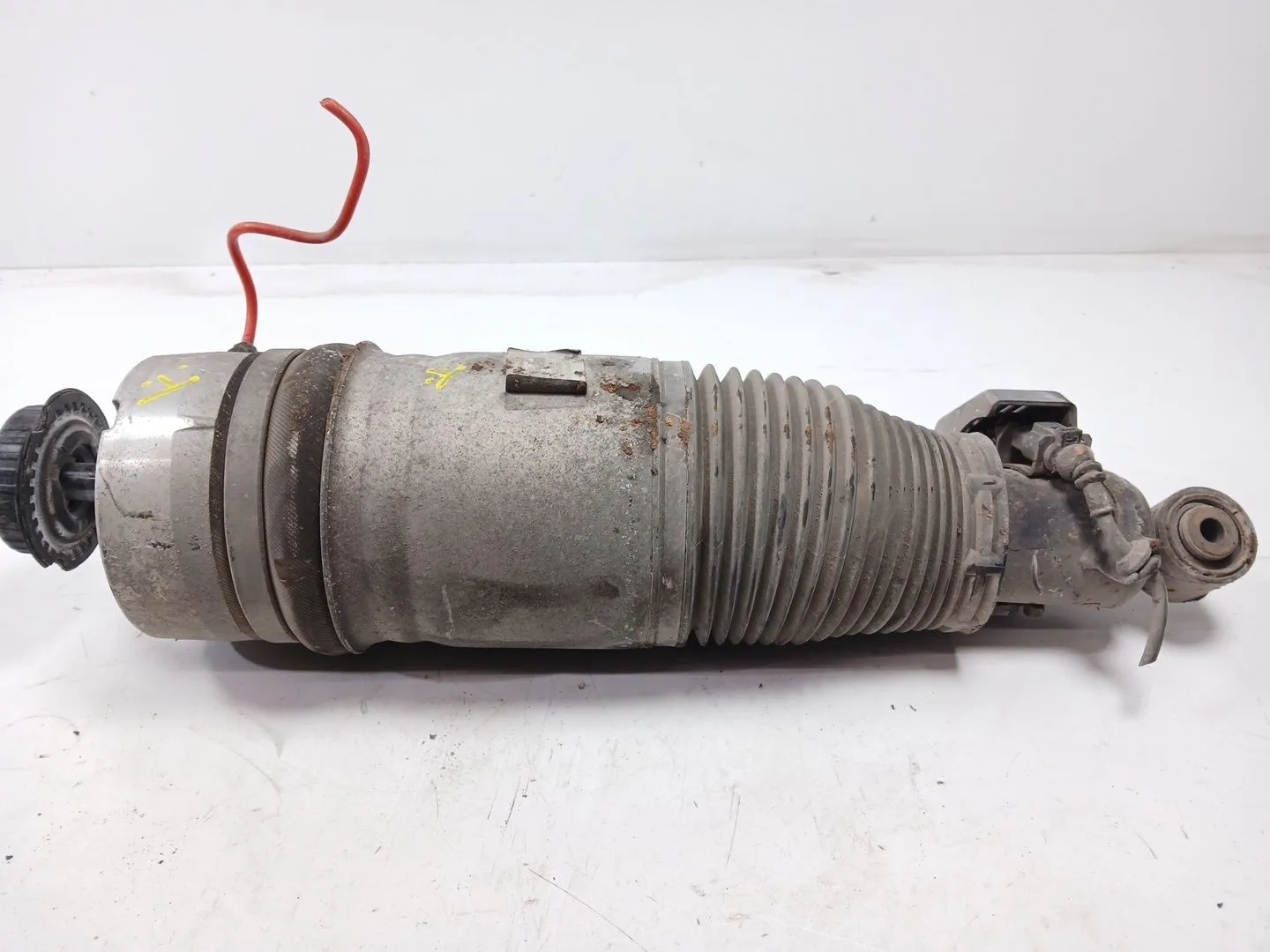 Amortiguador Trasero Izquierdo para Audi Q7 (4L)