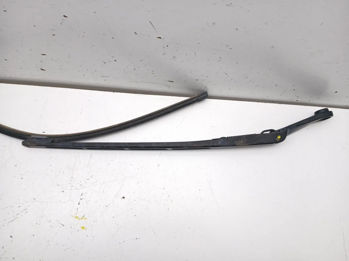Brazo Limpia Delantero Izquierdo para Audi Q7 (4L)