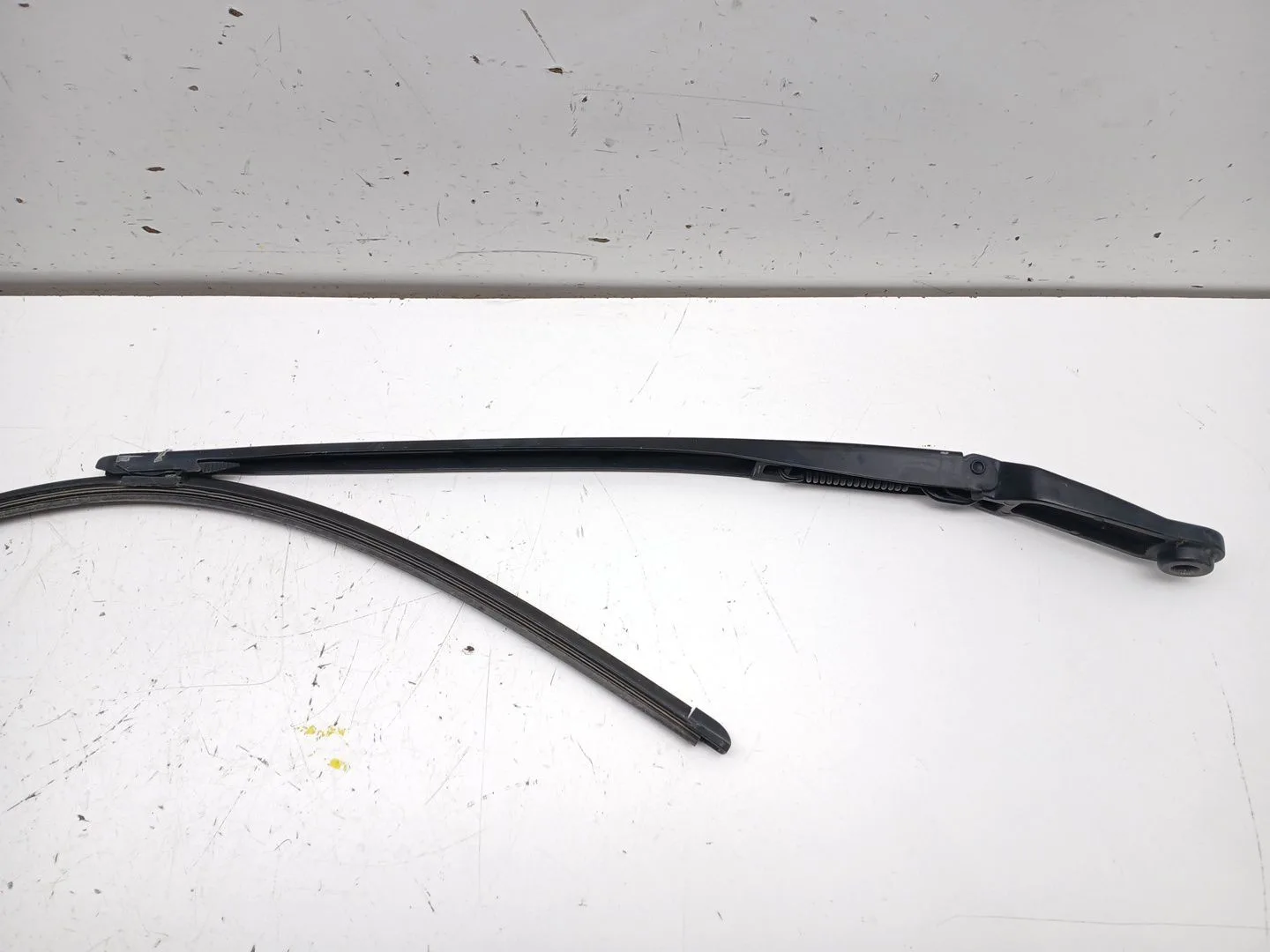 Brazo Limpia Delantero Izquierdo para Audi Q7 (4L)