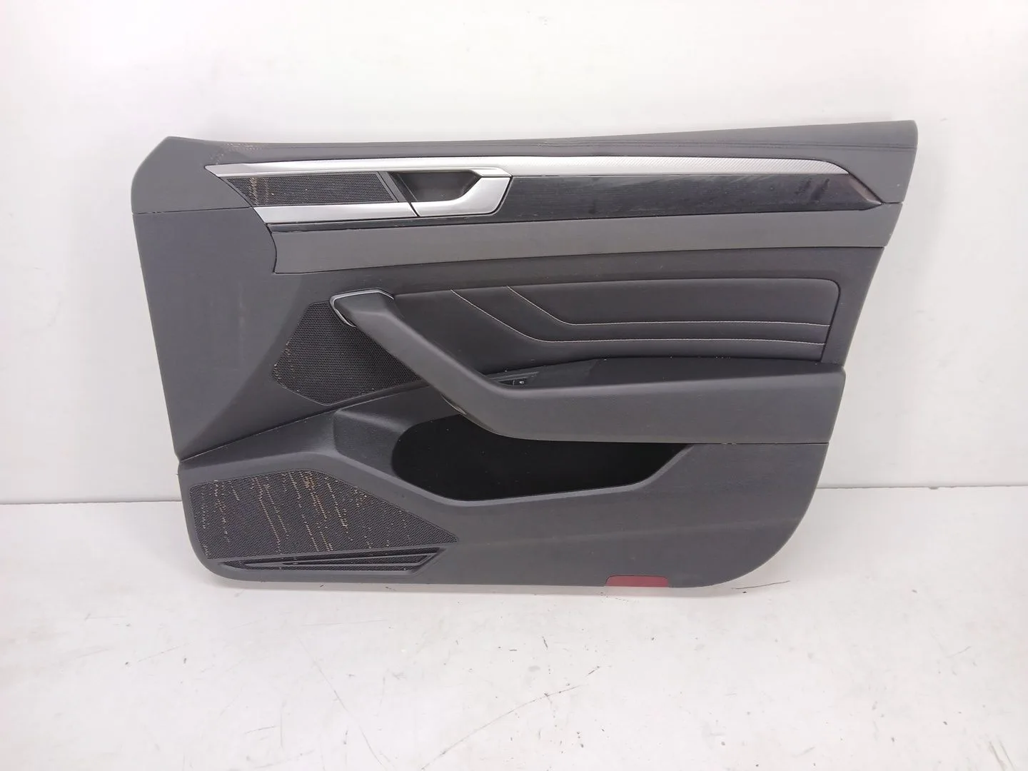 Guarnecido Puerta Delantera Derecha para Volkswagen Arteon (3H8)