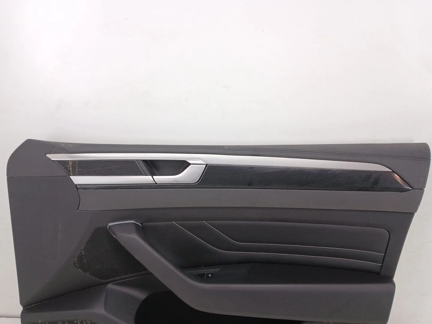 Guarnecido Puerta Delantera Derecha para Volkswagen Arteon (3H8)
