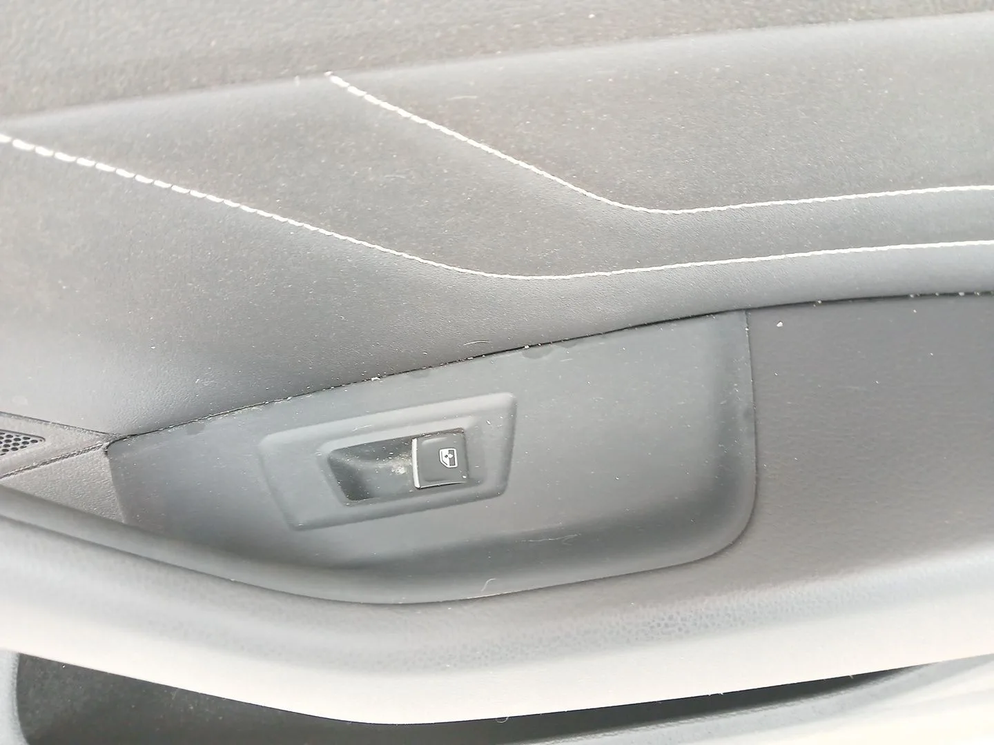 Guarnecido Puerta Delantera Derecha para Volkswagen Arteon (3H8)