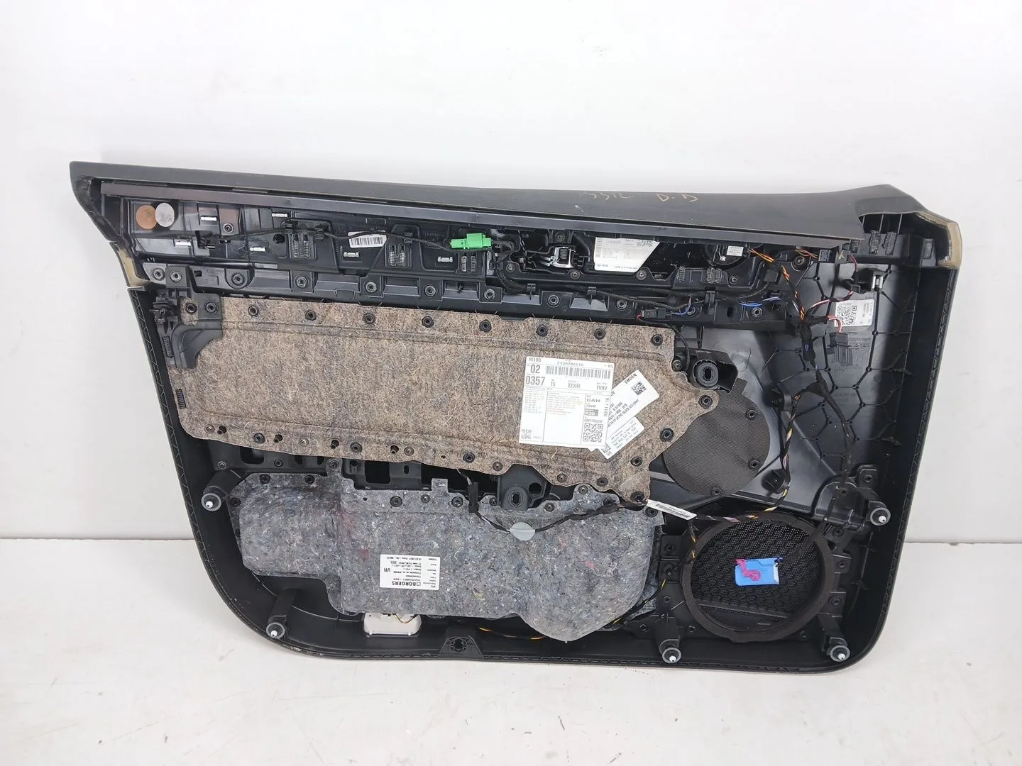 Guarnecido Puerta Delantera Derecha para Volkswagen Arteon (3H8)