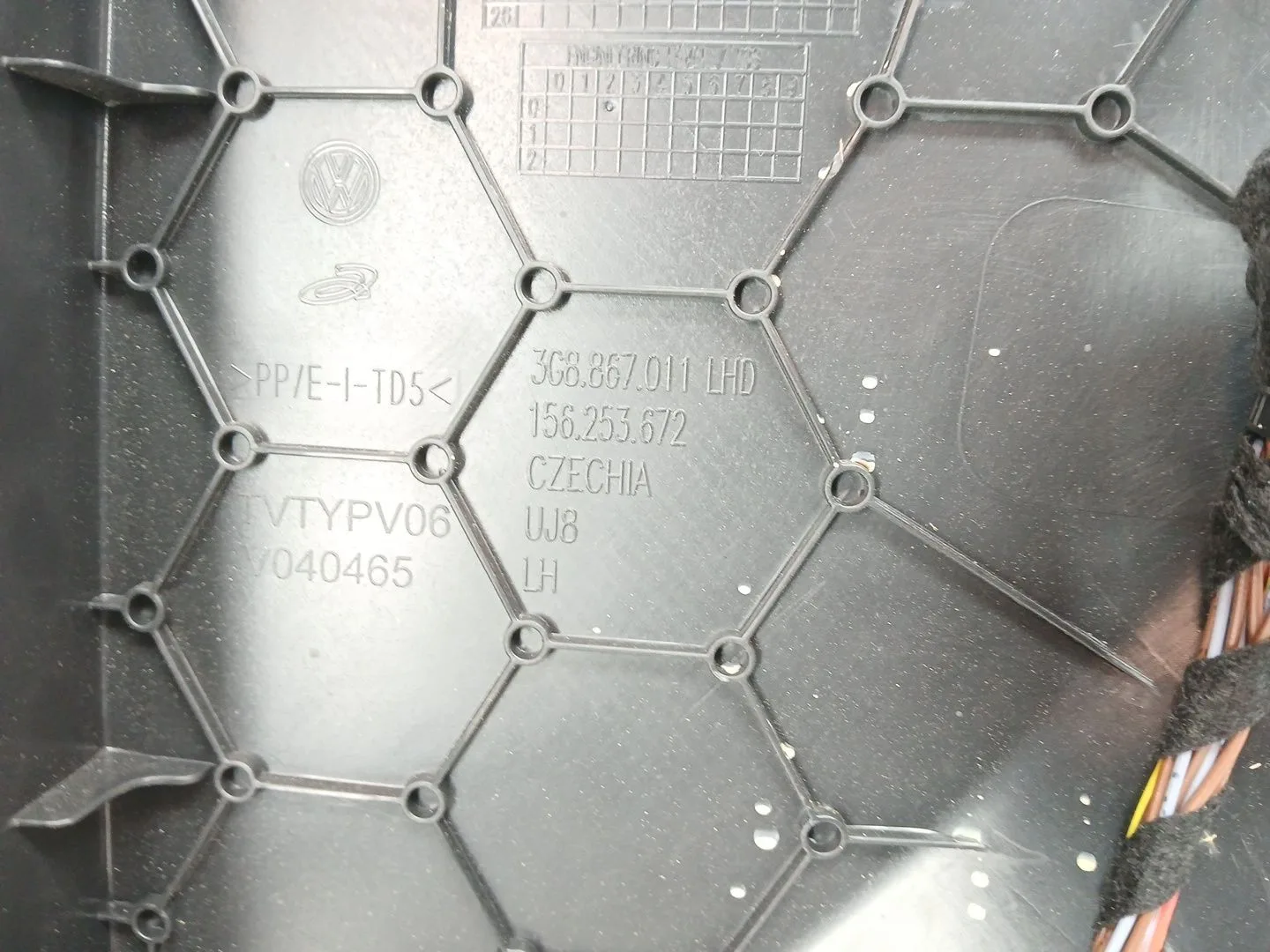 Guarnecido Puerta Delantera Izquierda para Volkswagen Arteon (3H8)