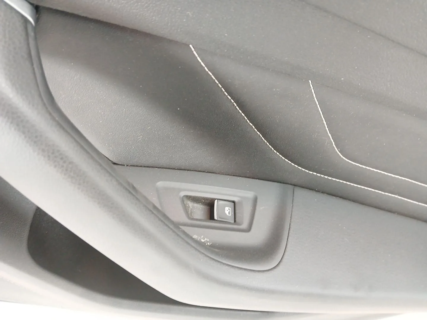 Guarnecido Puerta Trasera Derecha para Volkswagen Arteon (3H8)
