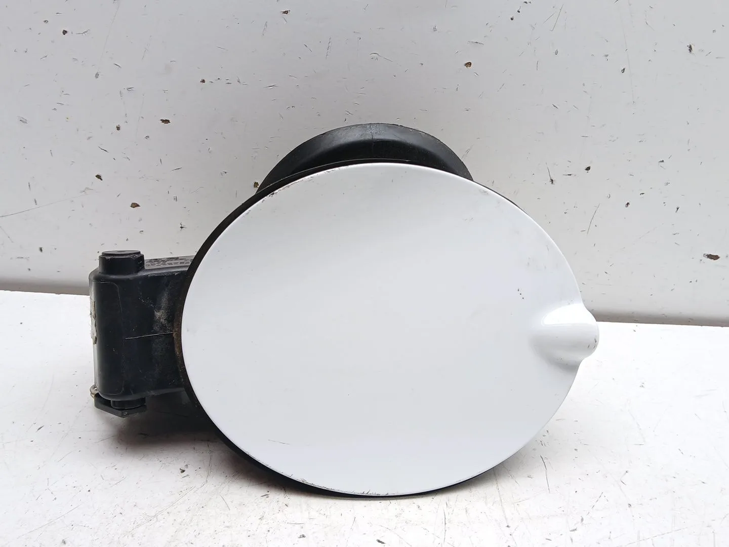 Tapa Exterior Combustible para Ford Kuga (Cbs)