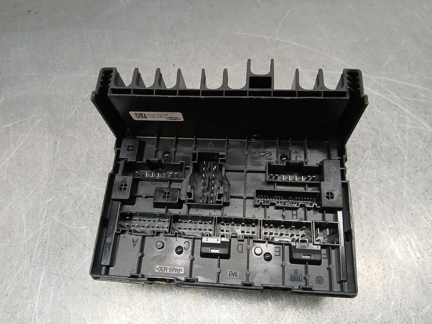 Caja Reles / Fusibles para Omoda 5