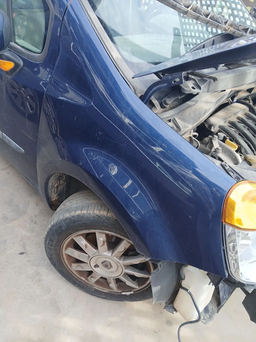 Aleta Delantera Derecha para Renault Modus / Grand Modus (F/Jp0_)