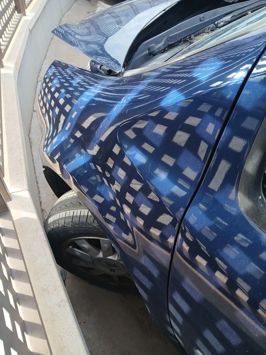 Aleta Delantera Izquierda para Renault Modus / Grand Modus (F/Jp0_)