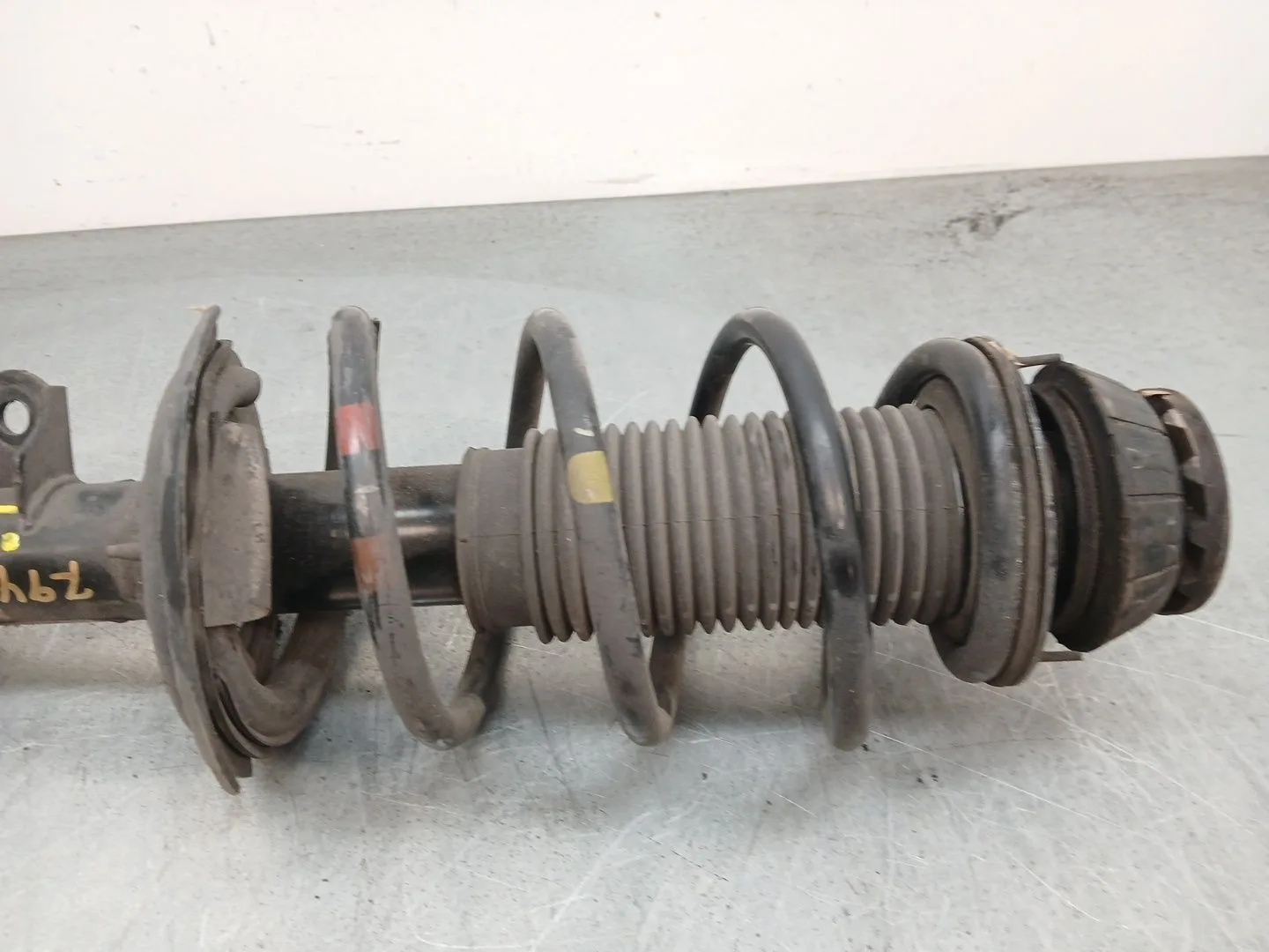 Amortiguador Delantero Izquierdo para Kia Rio Iii (Ub)
