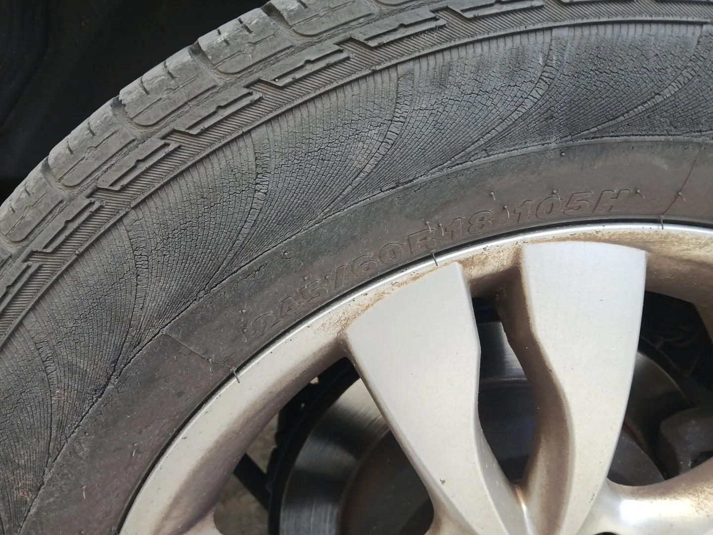 Llanta Trasera Izquierda para Hyundai Ix55