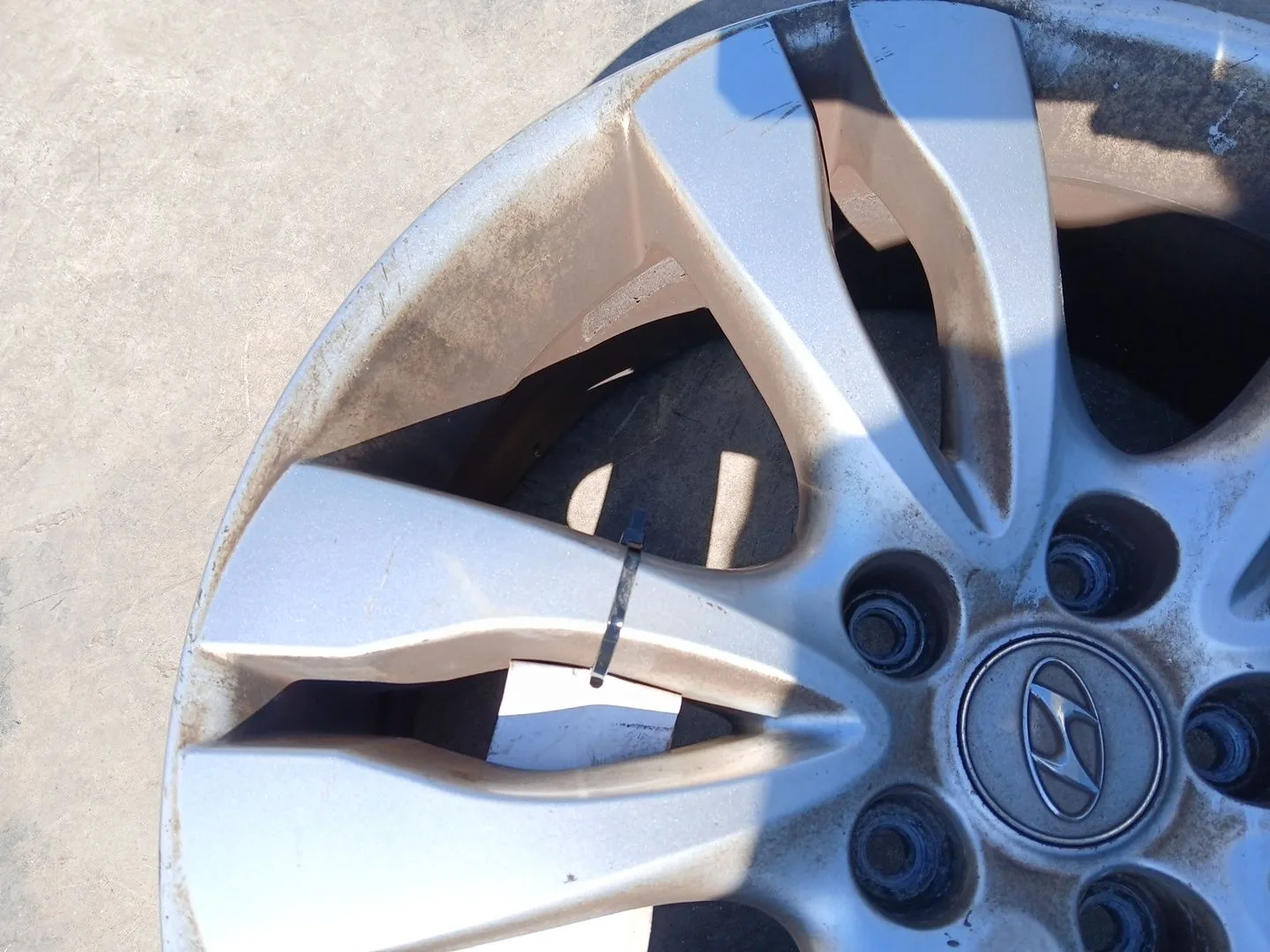 Llanta Trasera Izquierda para Hyundai Ix55