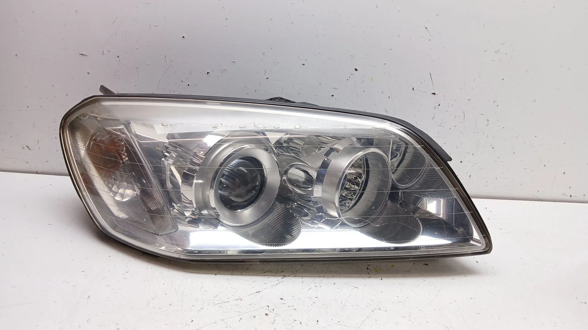 Faro Derecho para Chevrolet Captiva (C100, C140)