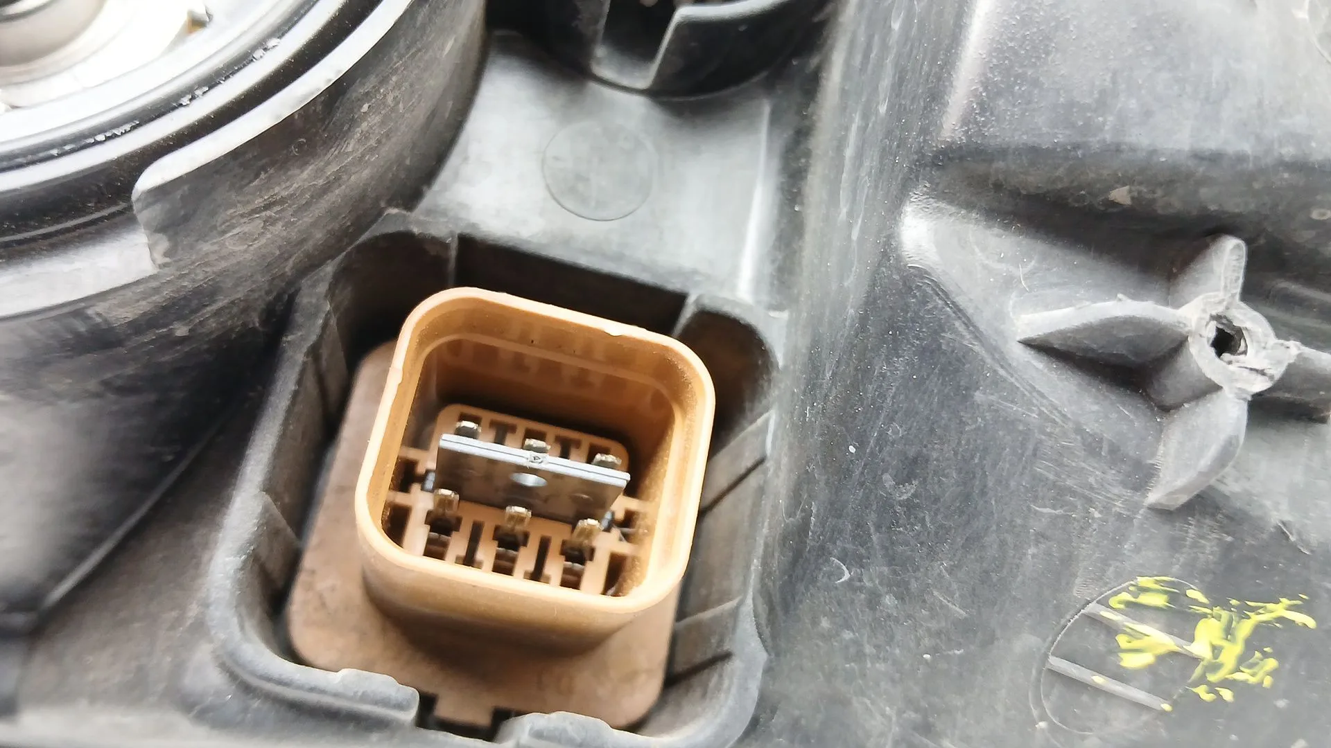 Faro Derecho para Chevrolet Captiva (C100, C140)