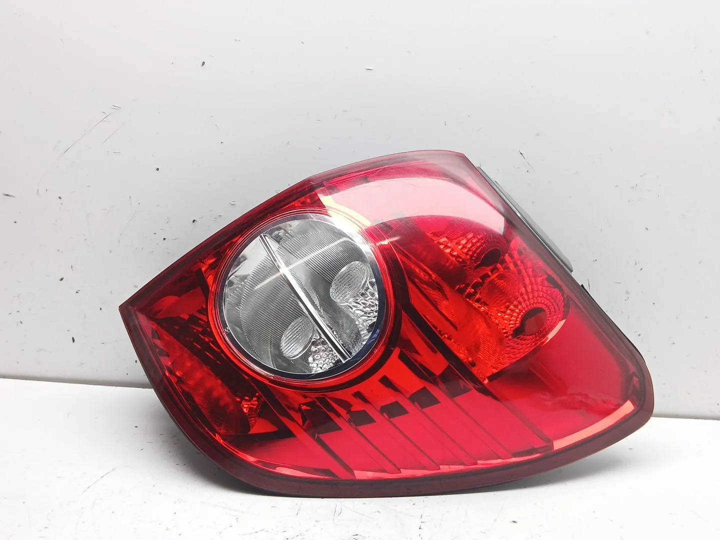 Piloto Trasero Derecho para Chevrolet Captiva (C100, C140)