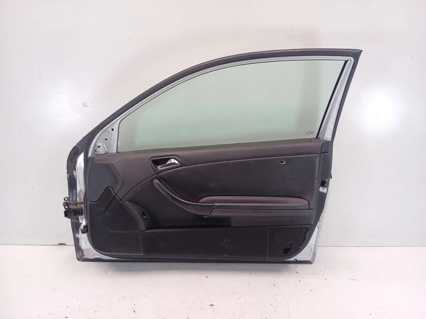 Puerta Delantera Derecha para Mercedes-Benz Clase Clc (Cl203)