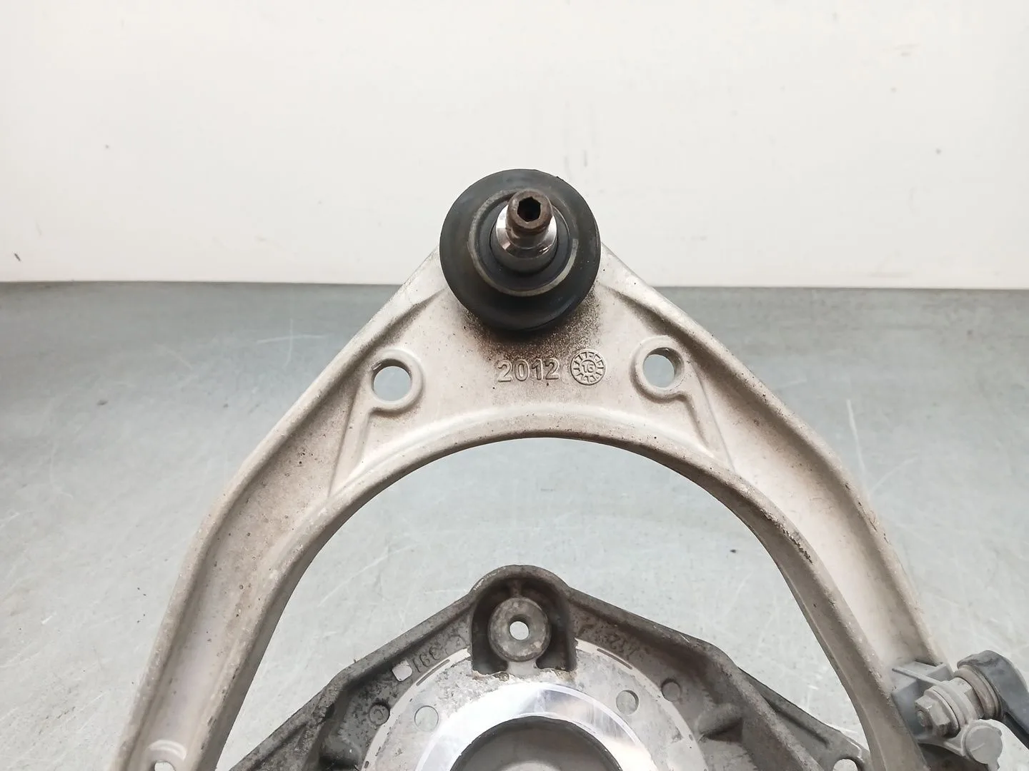 Brazo Suspension Superior Delantero Izquierdo para Audi Q7 (4L)