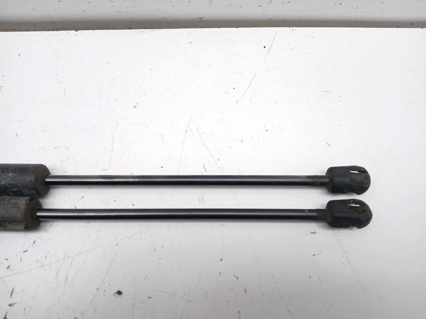 Amortiguadores Maletero / Porton para Audi Q7 (4L)