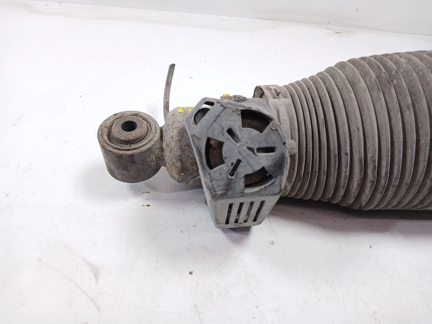 Amortiguador Trasero Derecho para Audi Q7 (4L)