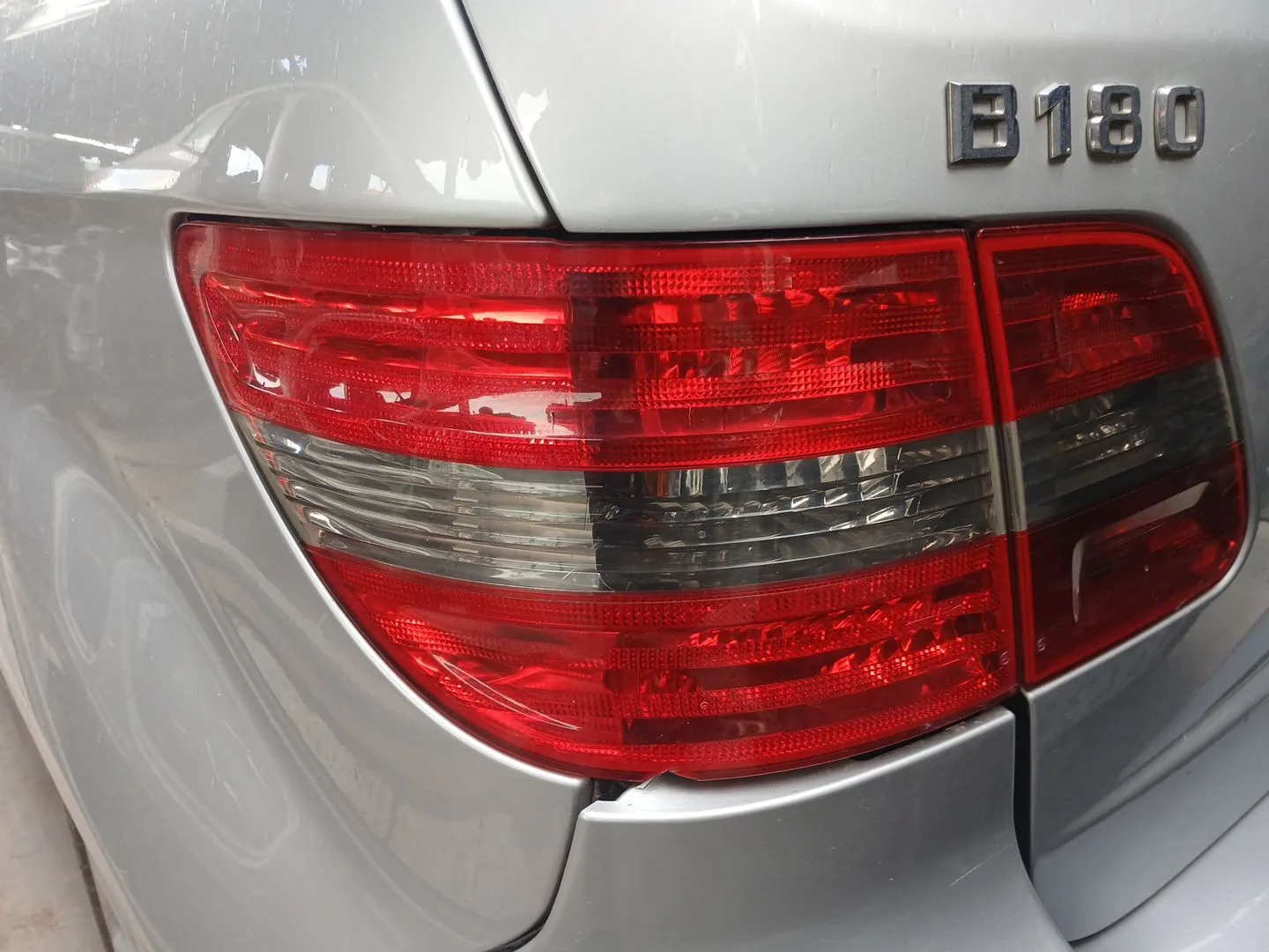 Piloto Trasero Izquierdo para Mercedes-Benz Clase B Sports Tourer (W245)