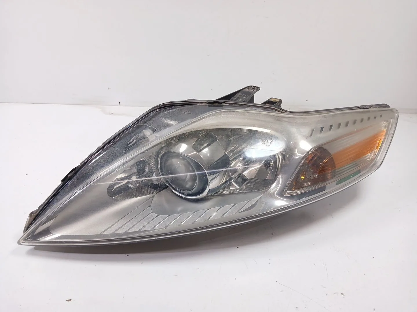 Faro Izquierdo para Ford Mondeo Iv (Ba7)