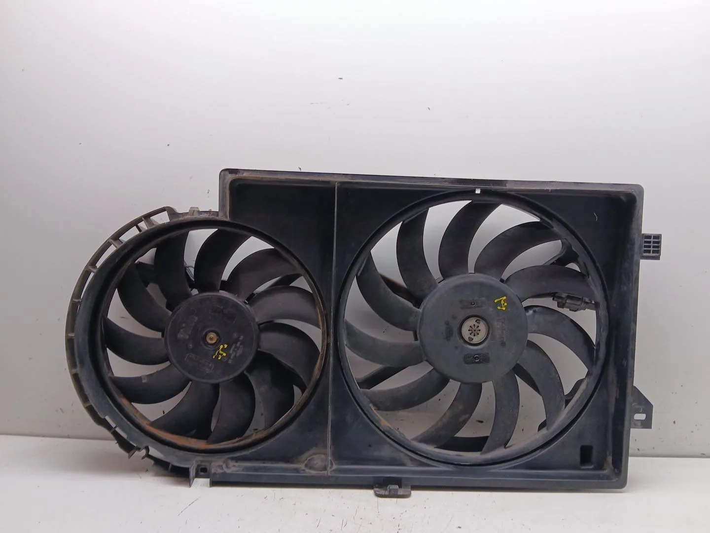 Electroventilador para Chrysler Voyager Iv (Rg, Rs)