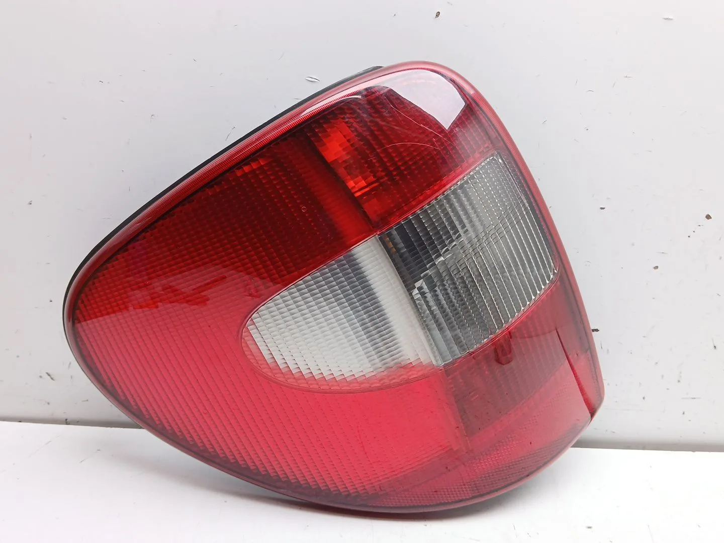 Piloto Trasero Izquierdo para Chrysler Voyager Iv (Rg, Rs)