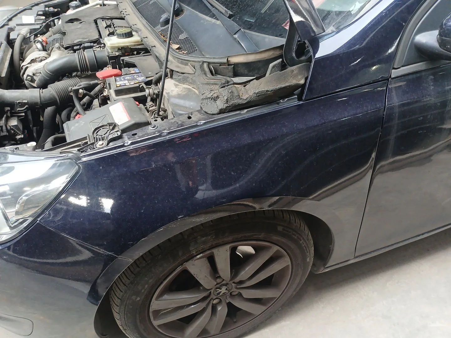 Aleta Delantera Izquierda para Peugeot 308 Ii (Lb_, Lp_, Lw_, Lh_, L3_)
