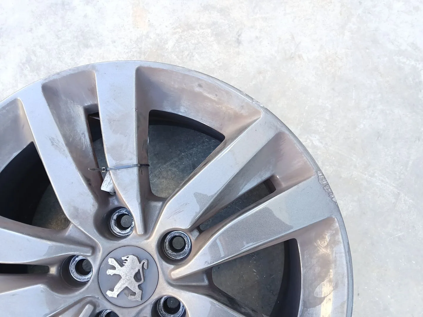 Llanta Delantera Derecha para Peugeot 308 Ii (Lb_, Lp_, Lw_, Lh_, L3_)