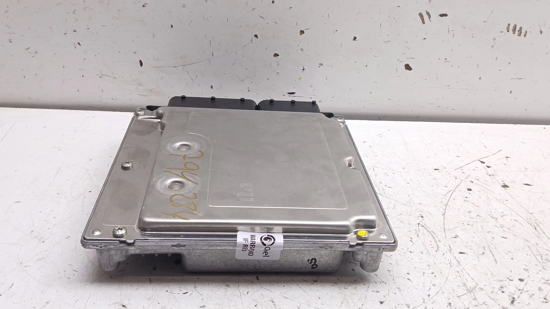Centralita Motor Uce para Bmw X3 (E83)
