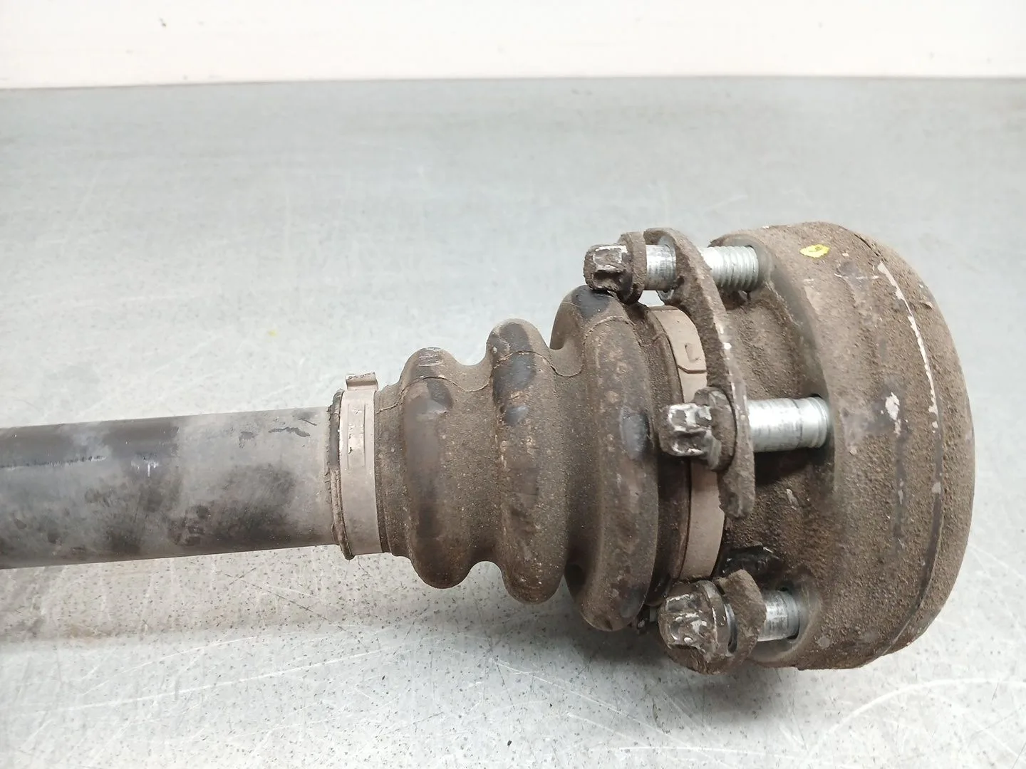 Transmision Trasera Izquierda para Bmw X3 (E83)