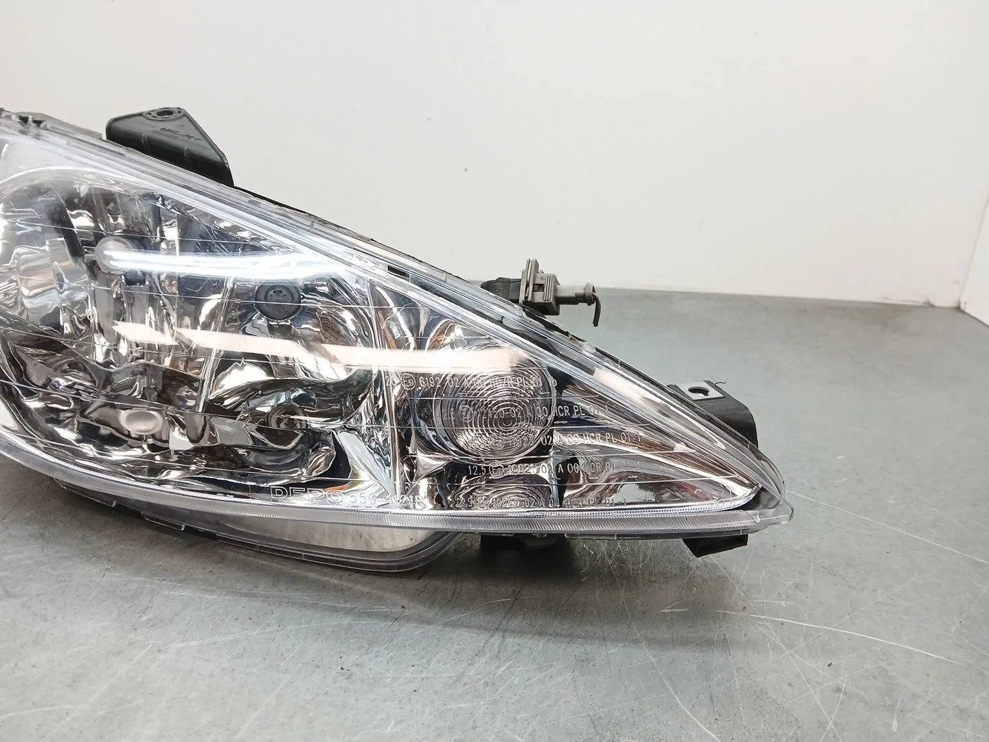 Faro Derecho para Peugeot 206 Hatchback (2A/C)