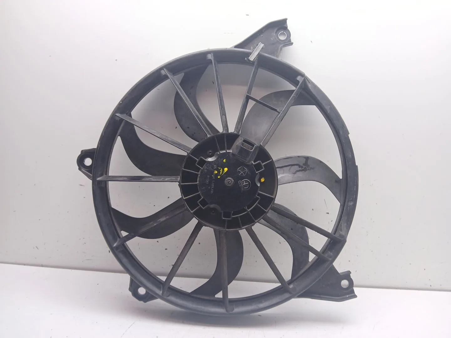 Electroventilador para Fiat Freemont (345_)