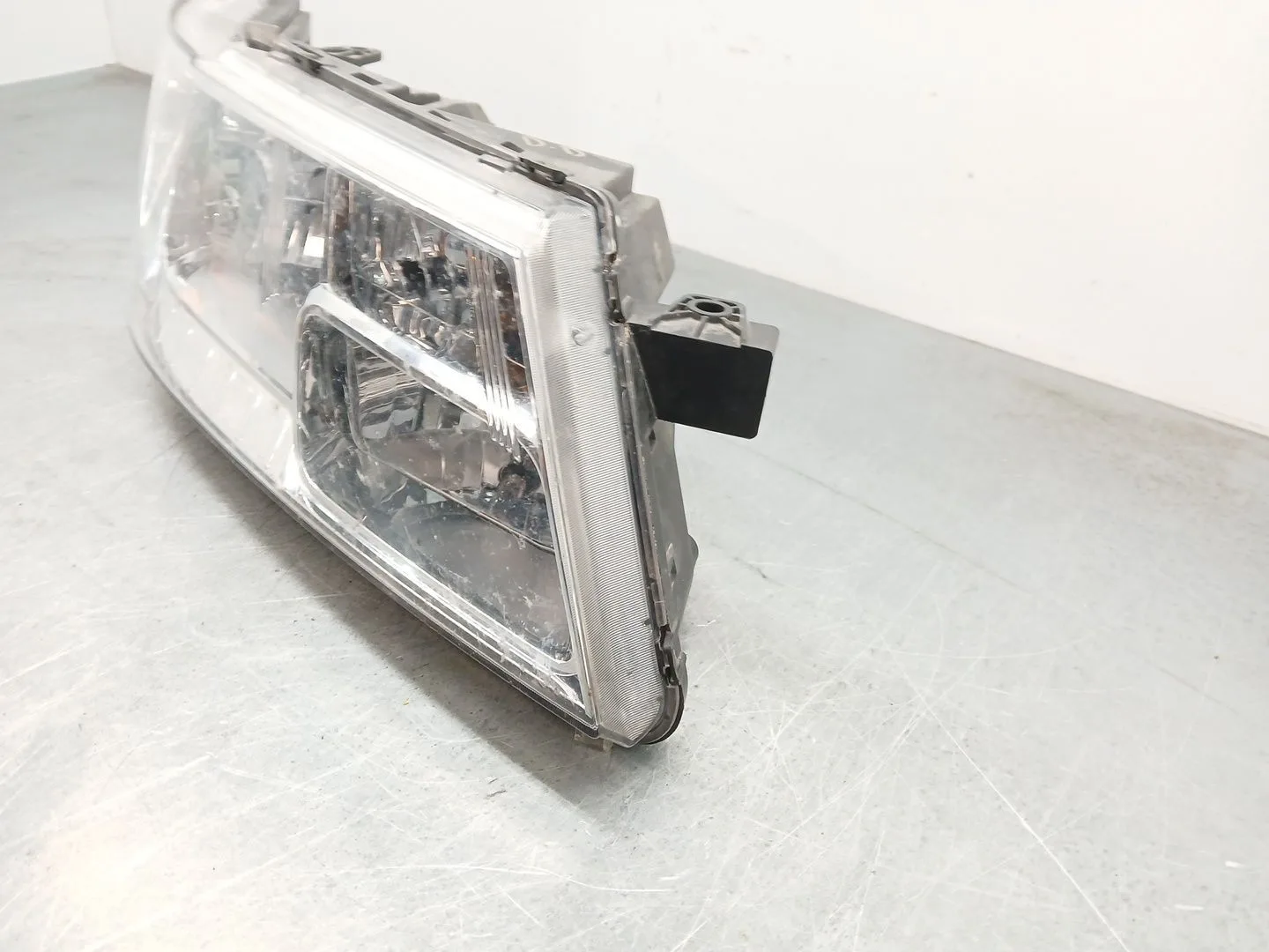 Faro Derecho para Fiat Freemont (345_)
