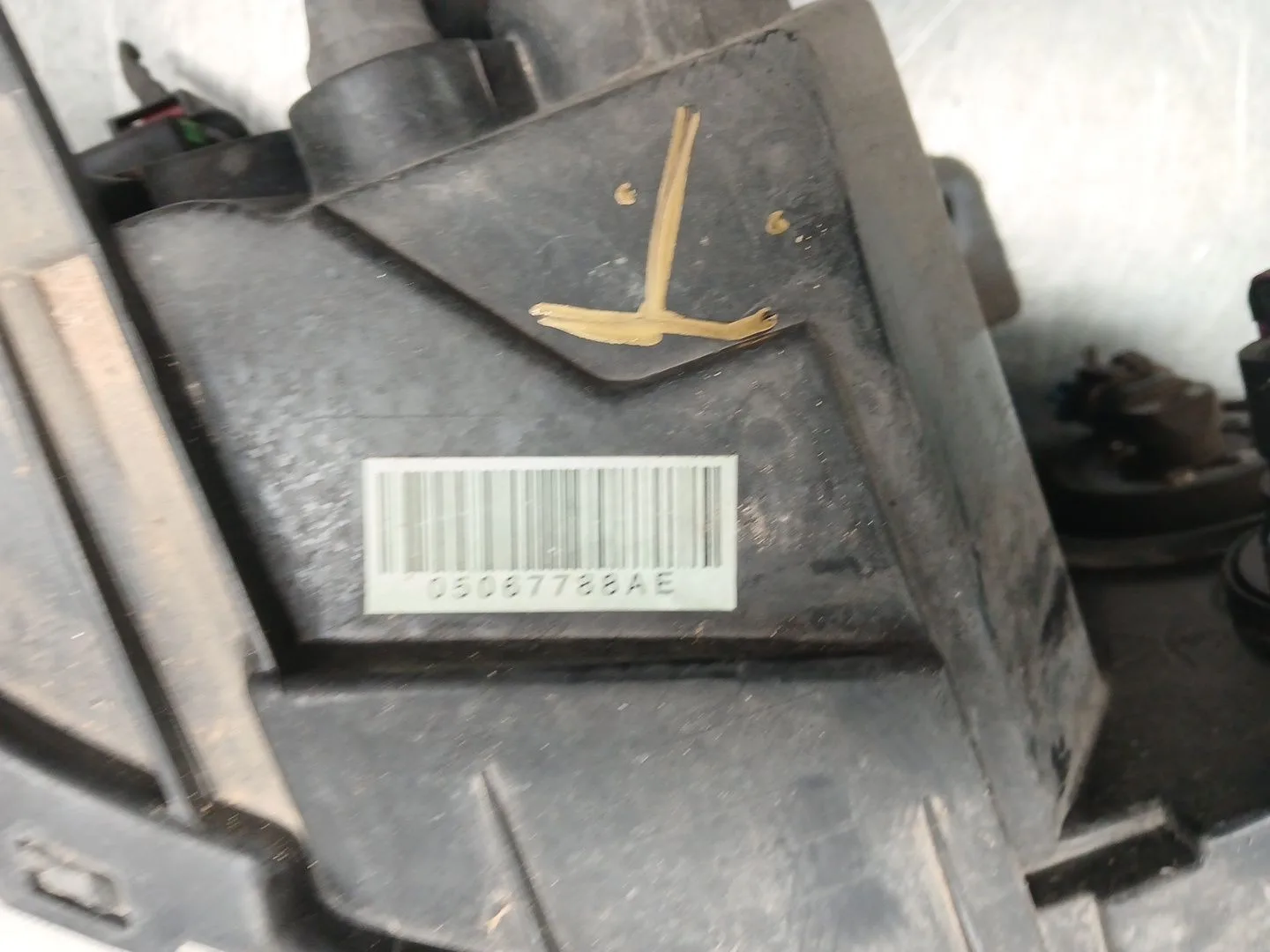 Faro Derecho para Fiat Freemont (345_)