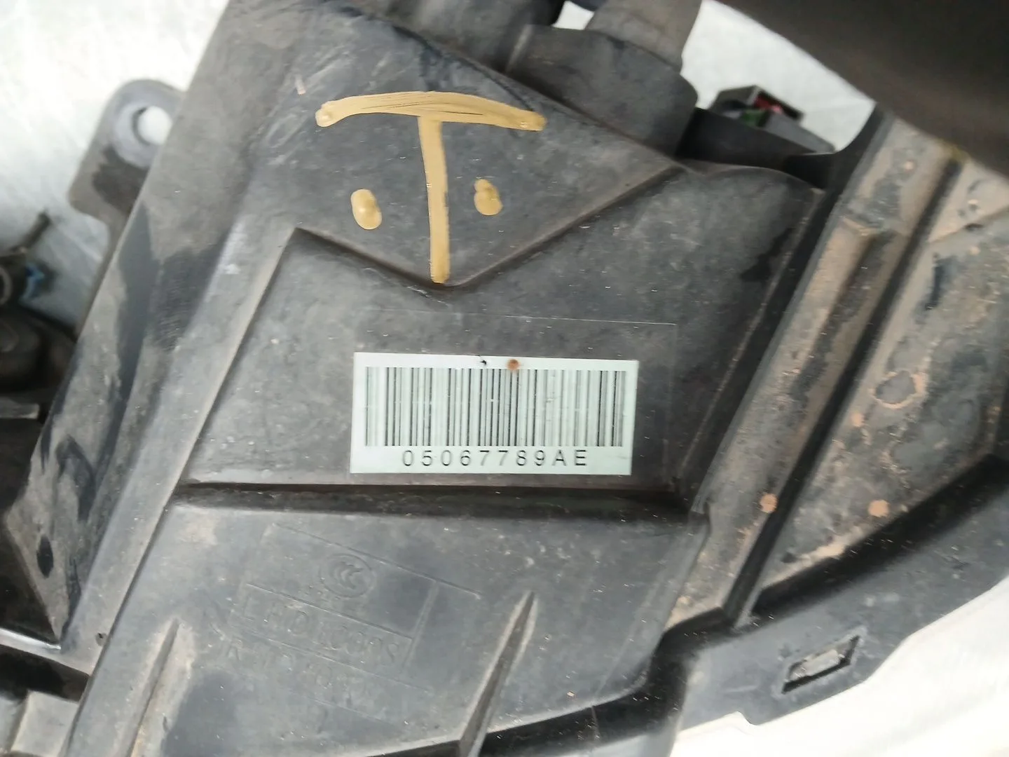 Faro Izquierdo para Fiat Freemont (345_)