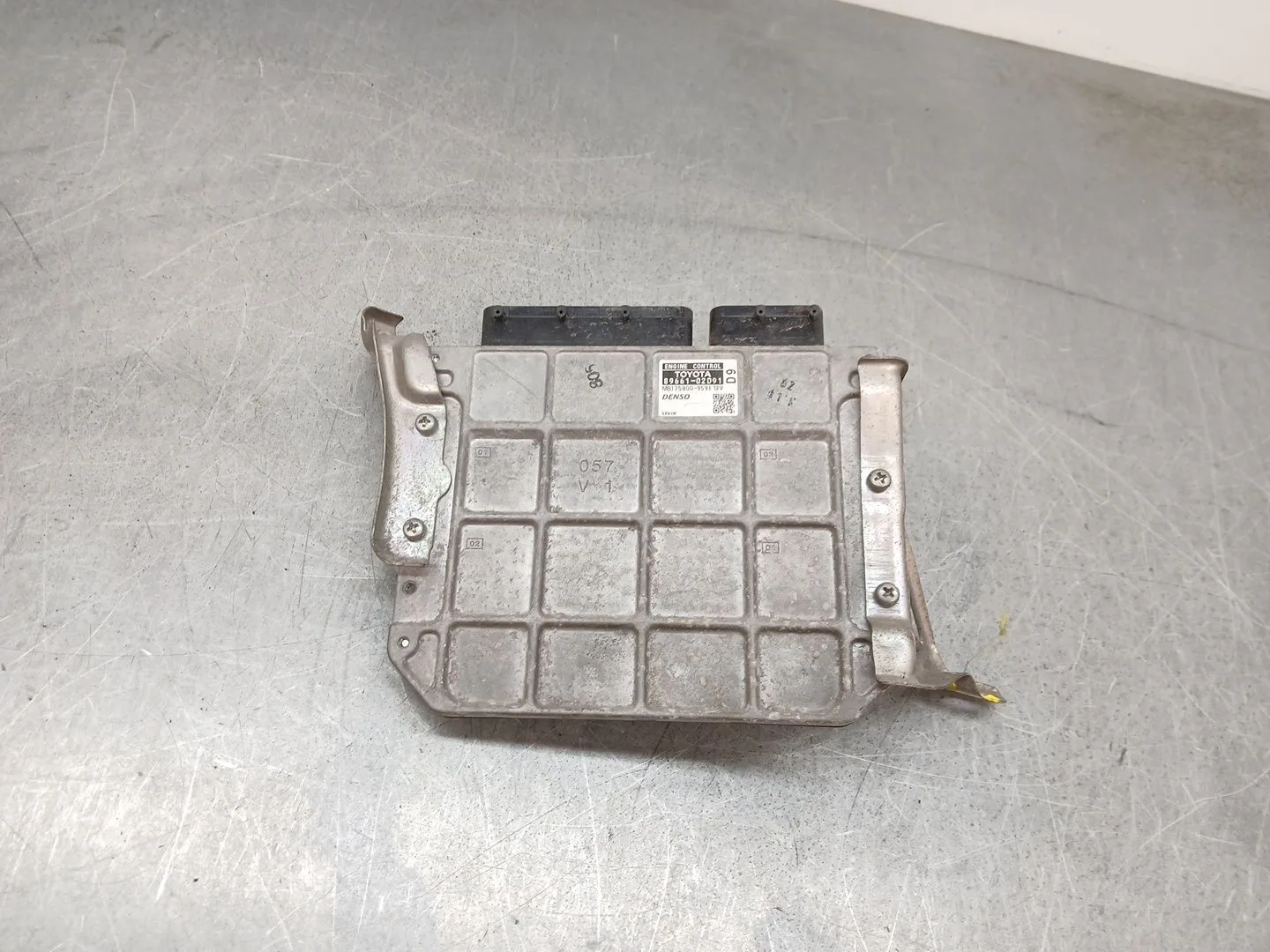 Centralita Motor Uce para Toyota Auris