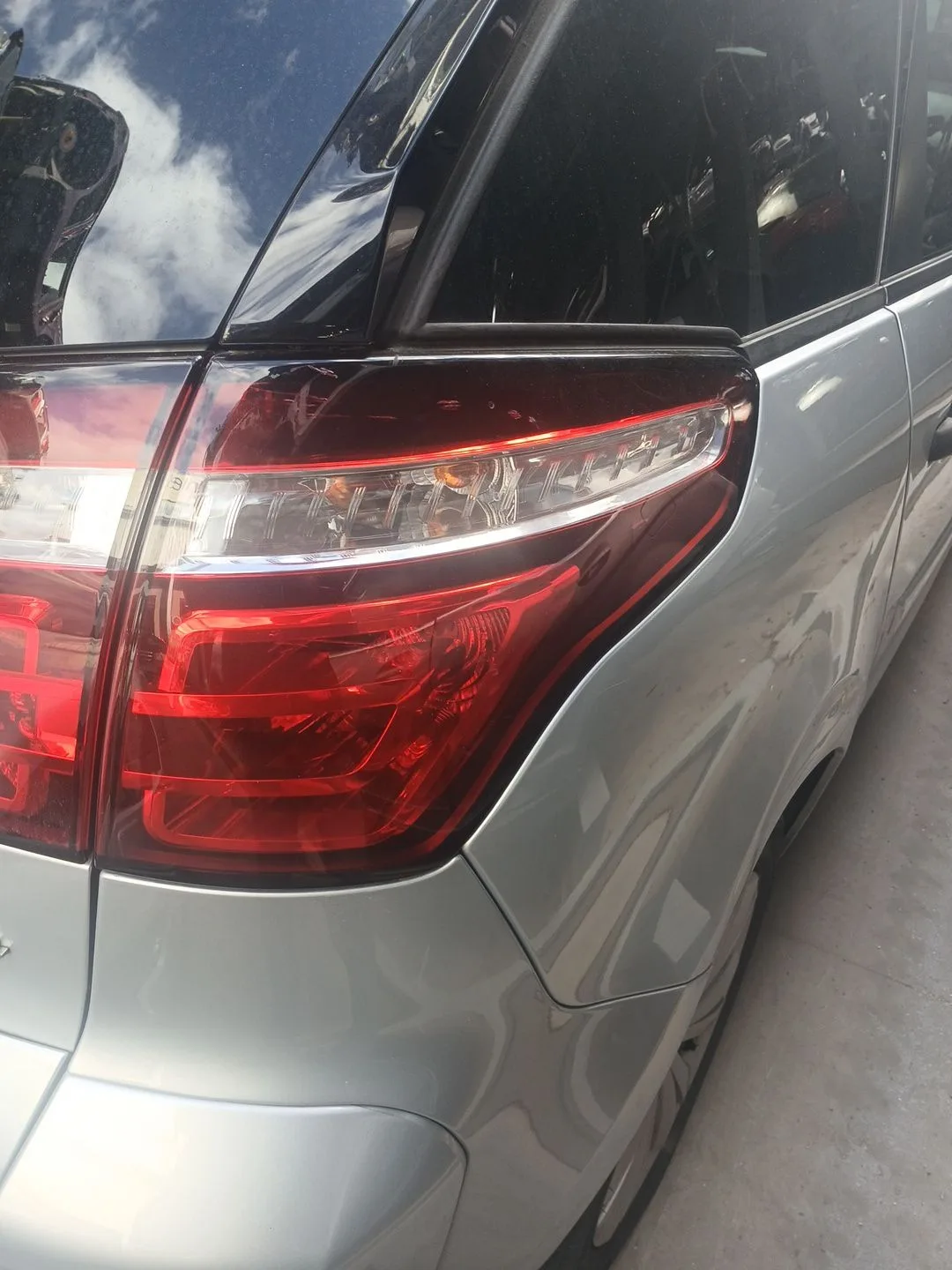 Piloto Trasero Derecho para Citroën C4 Picasso I Monospace (Ud_)