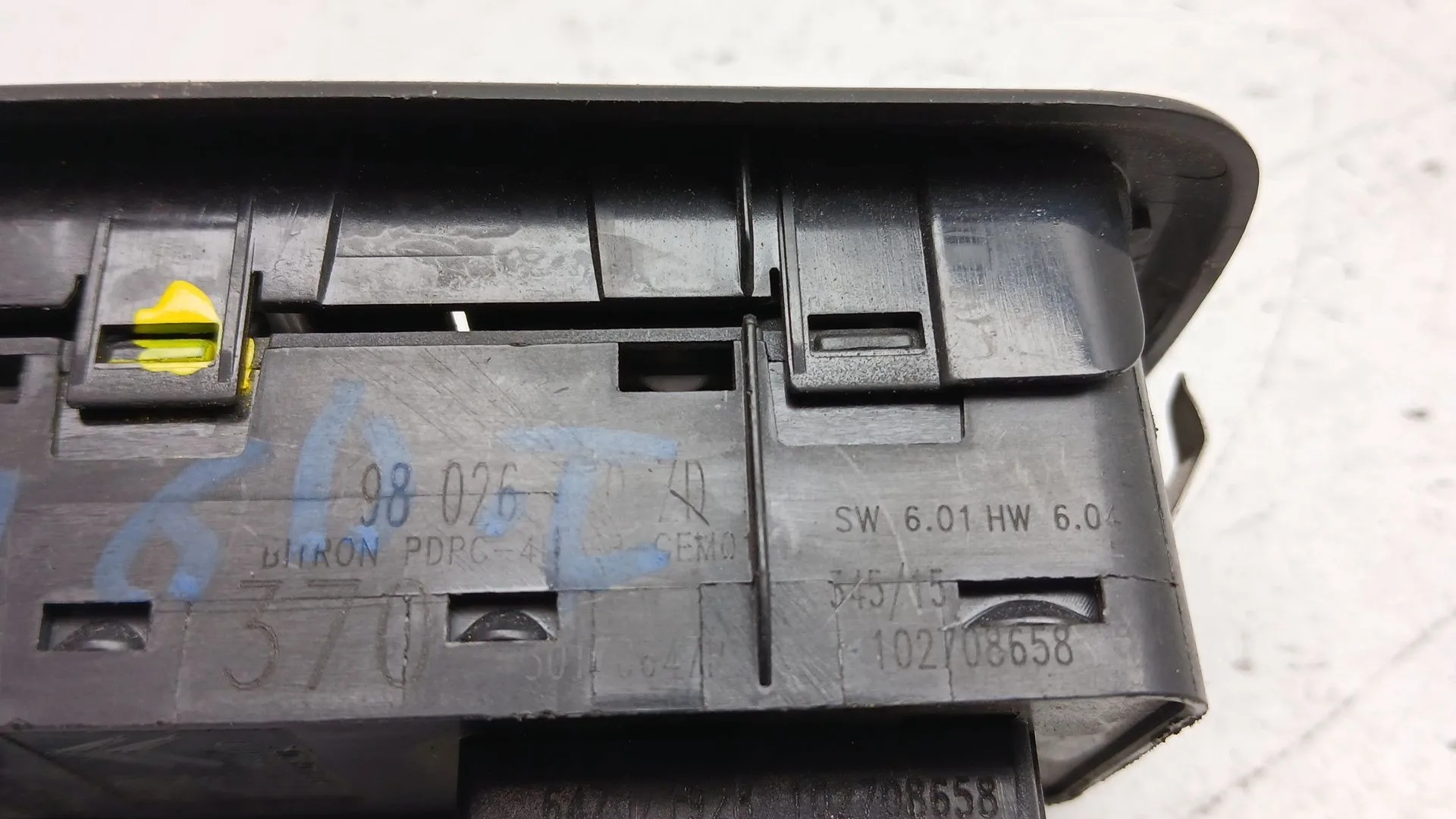 Mando Elevalunas Delantero Izquierdo para Peugeot 508 I (8D_)