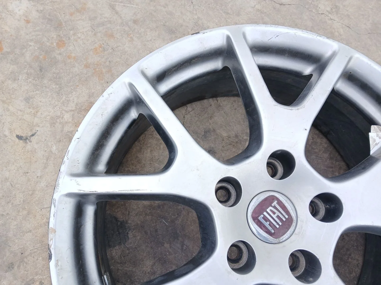 Llanta para Fiat Freemont (345_)
