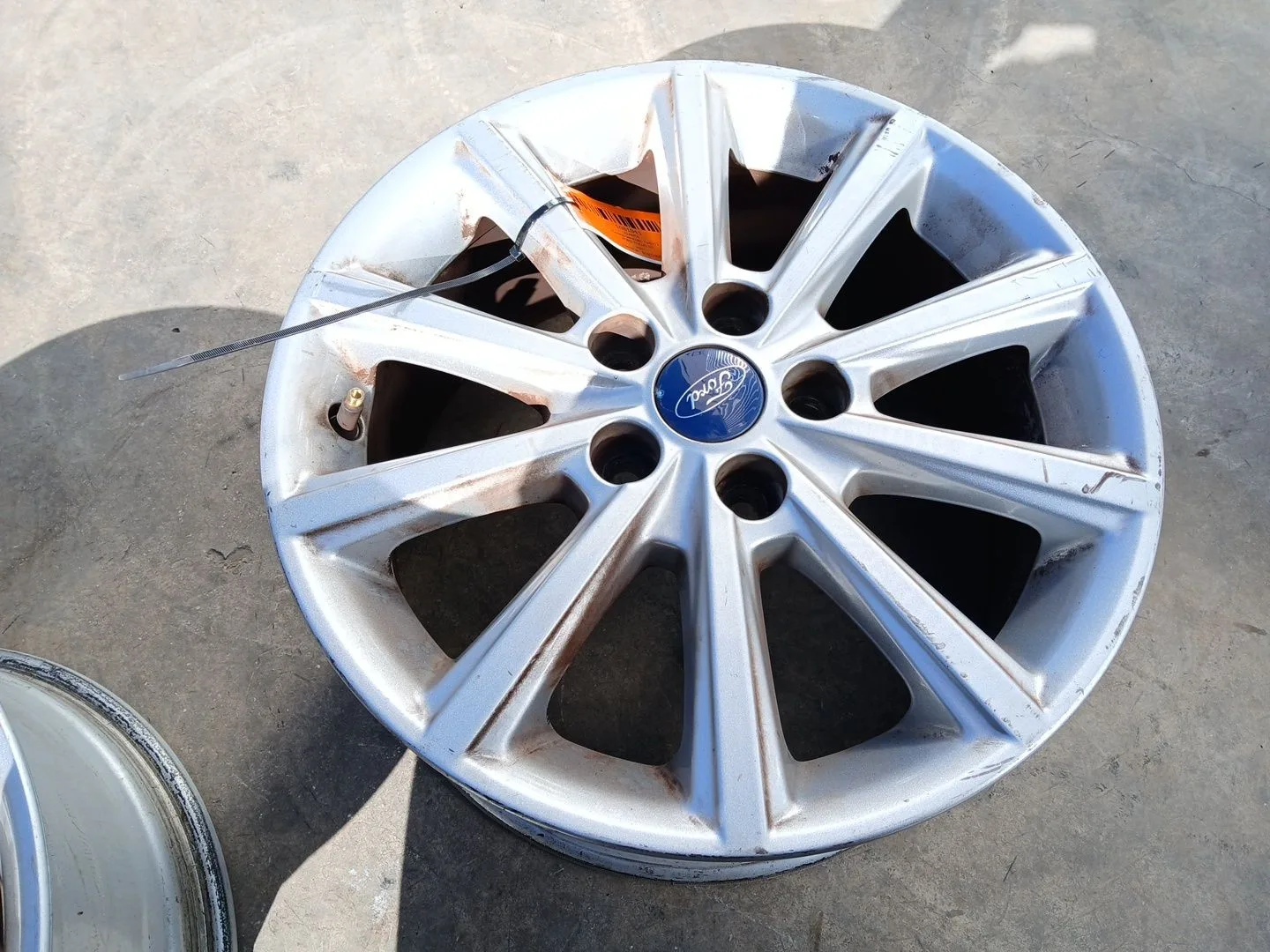 Llanta para Ford Focus Iii