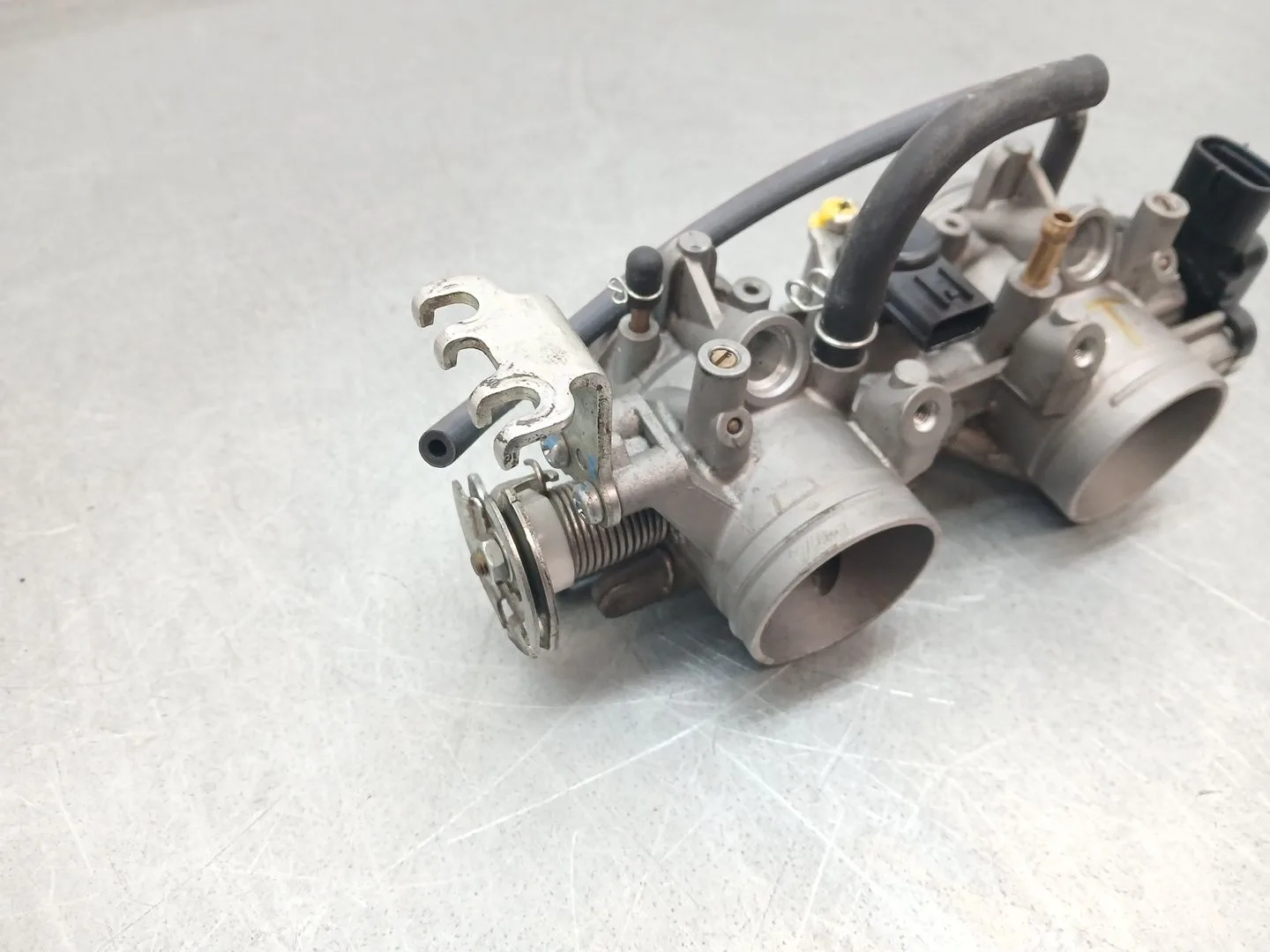 Caja Mariposa para Yamaha R7