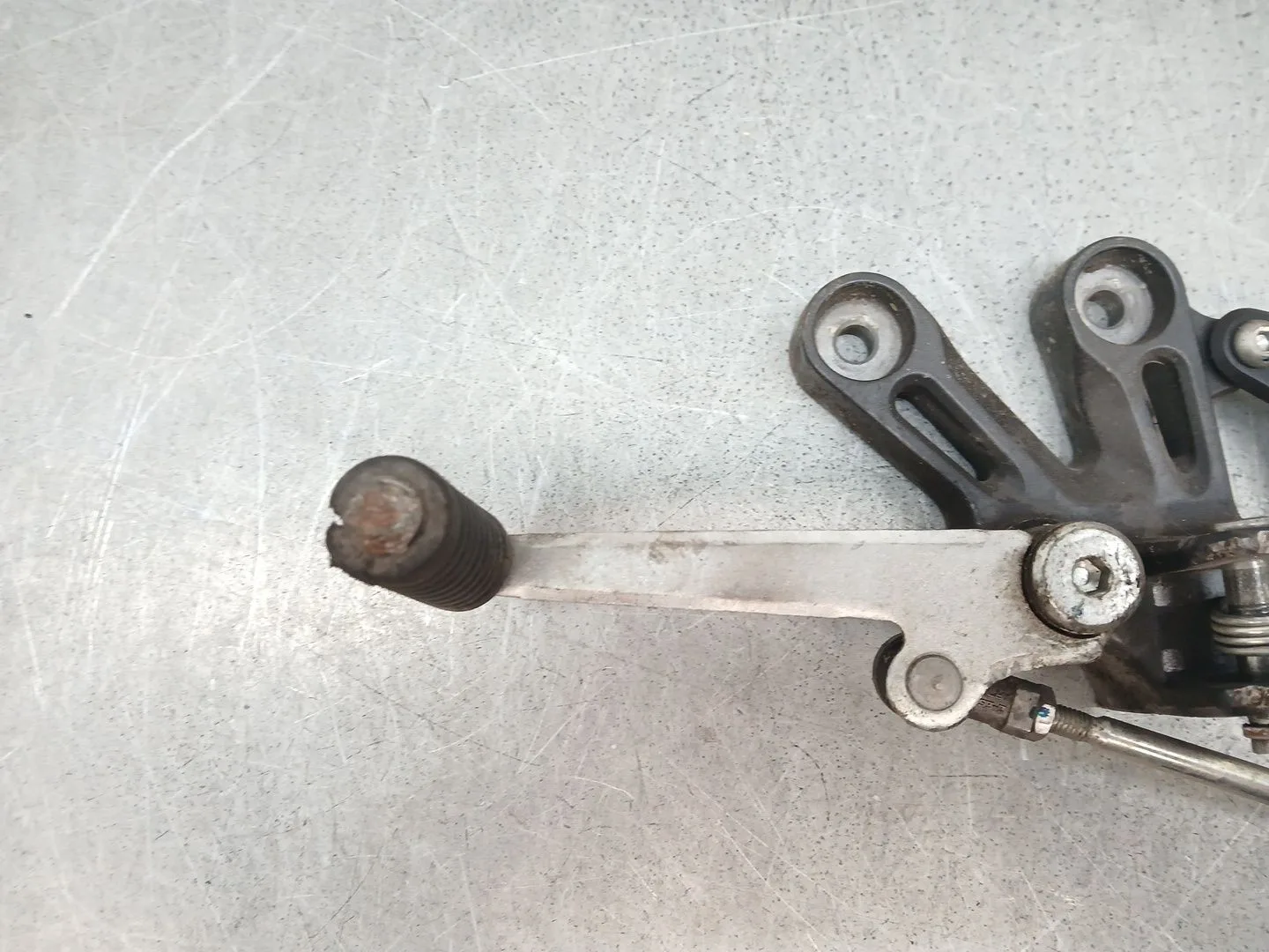 Estribo para Yamaha R7