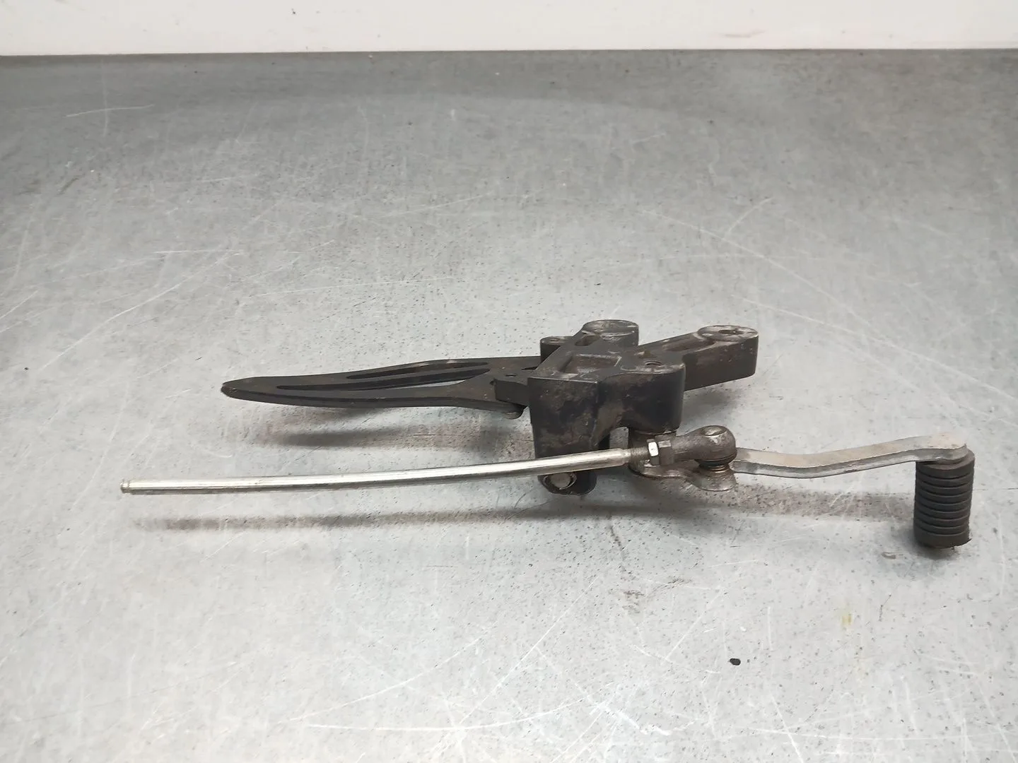 Estribo para Yamaha R7