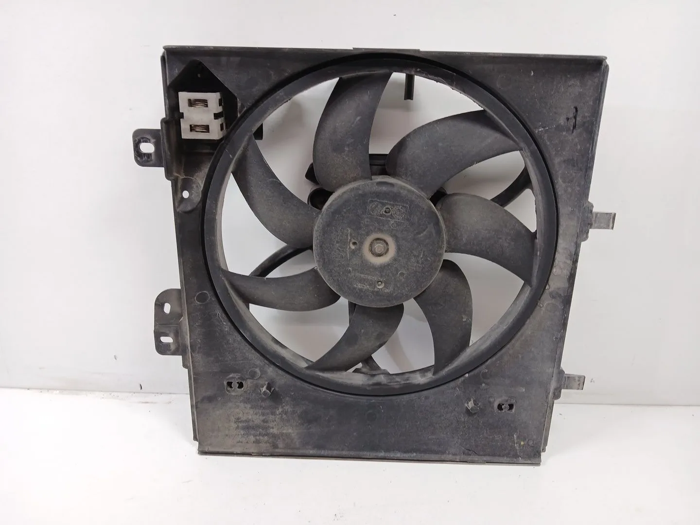Electroventilador para Peugeot 208 I (Ca_, Cc_)
