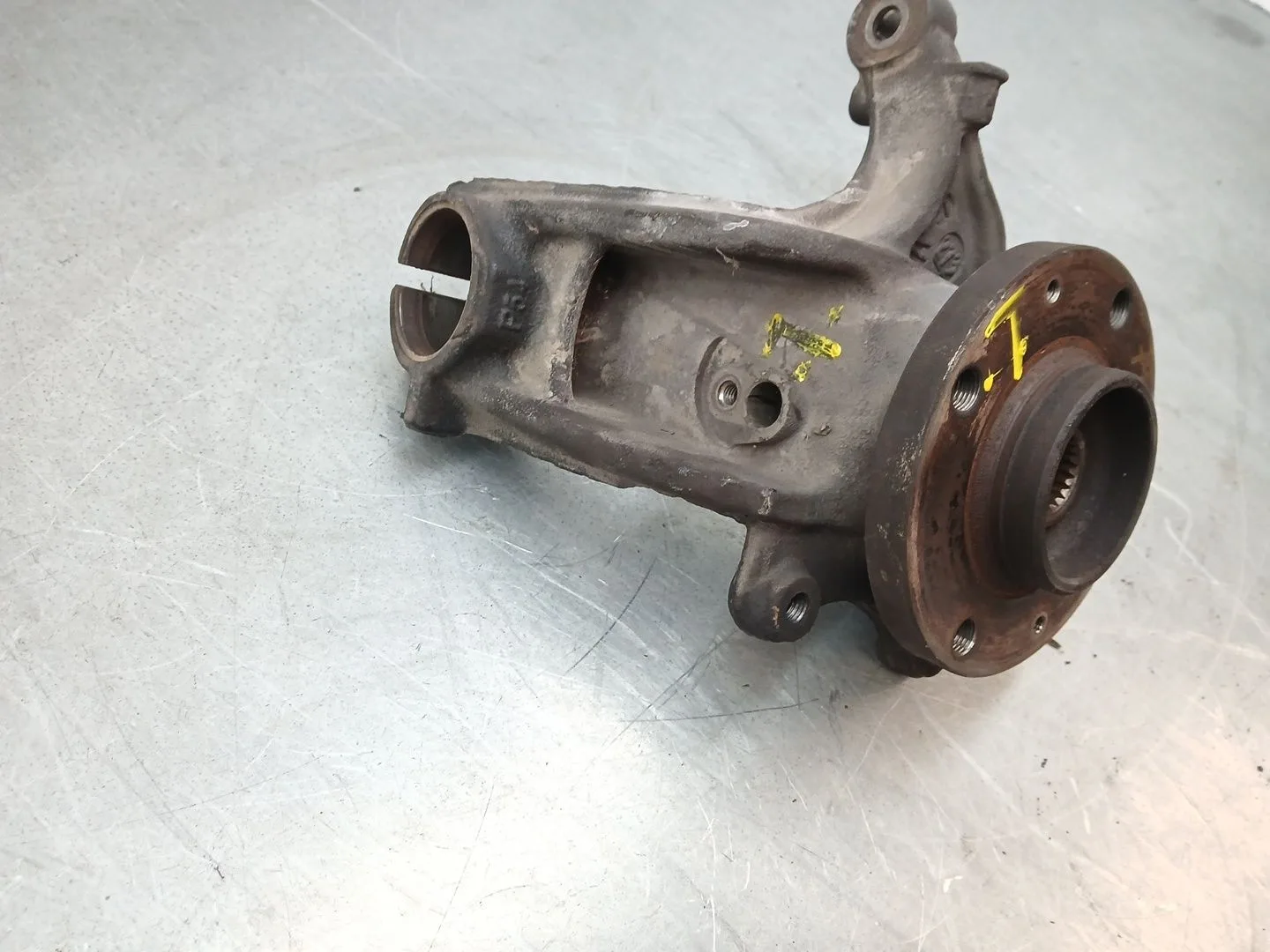 Mangueta Delantera Izquierda para Peugeot 208 I (Ca_, Cc_)