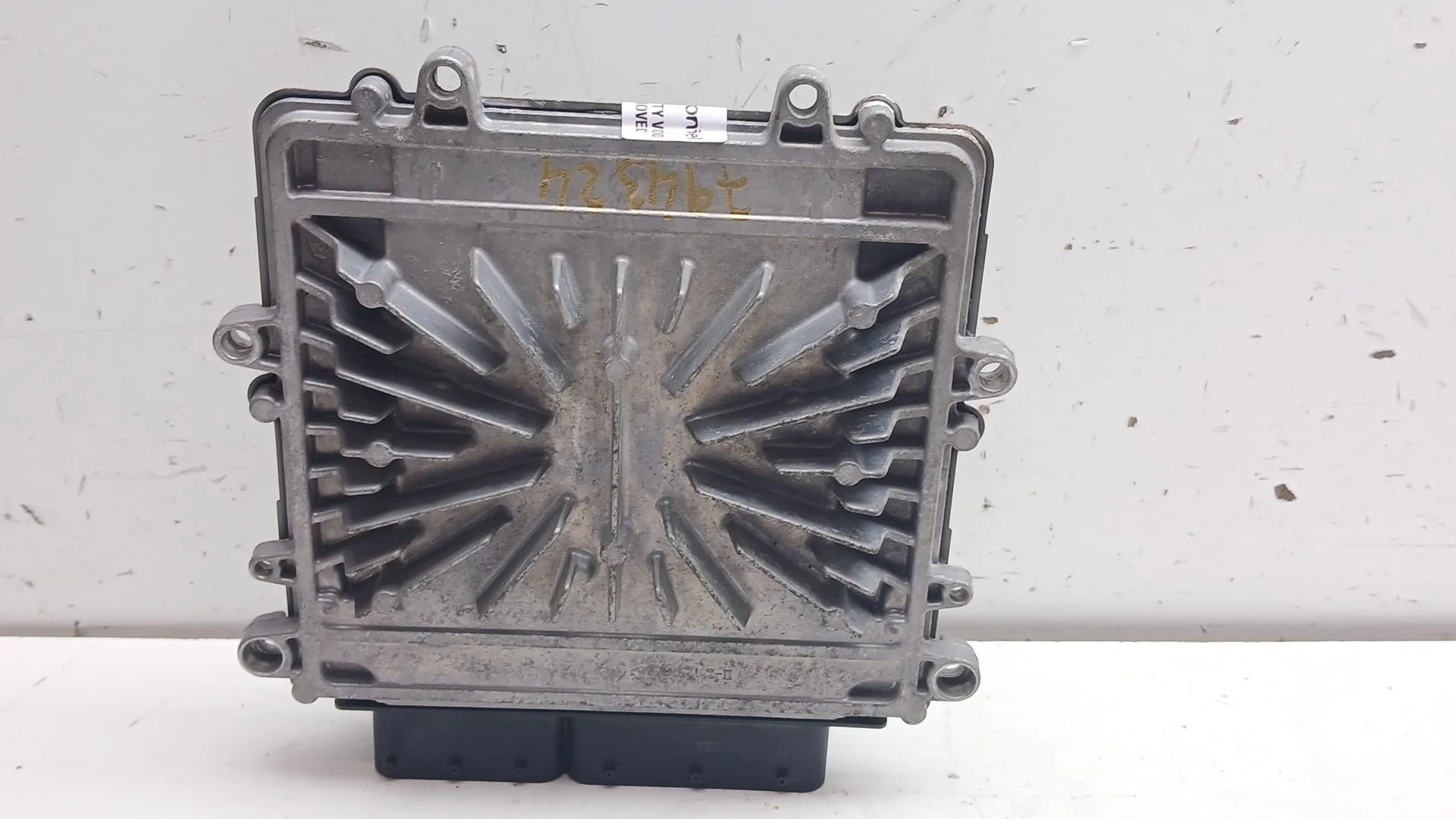 Centralita Motor Uce para Volvo V60 I (155)