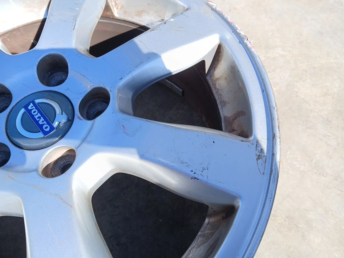 Llanta para Volvo V60 I (155)