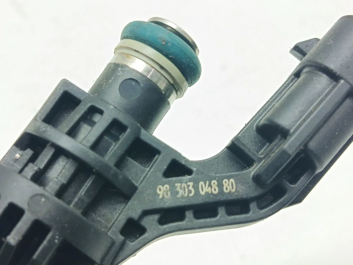 Inyector para Opel Corsa F (P2Jo)