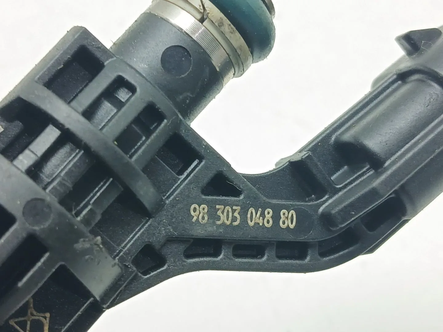 Inyector para Opel Corsa F (P2Jo)